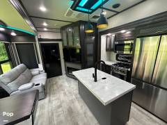 2022 Grand Design Momentum 397THS, $ 72,000