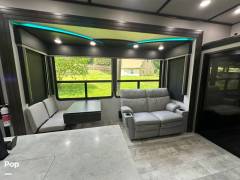 2022 Grand Design Momentum 397THS, $ 72,000