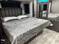 2022 Grand Design Momentum 397THS, $ 72,000