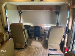 2017 Thor Motor Coach Challenger 37YT, $ 67,000