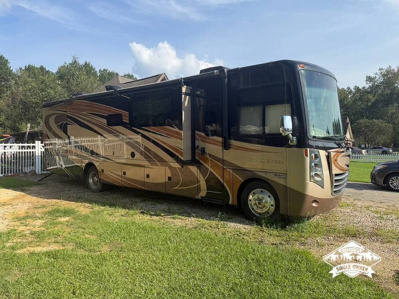 2017 Thor Motor Coach Challenger 37YT, $ 67,000