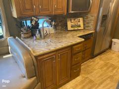 2017 Thor Motor Coach Challenger 37YT, $ 67,000