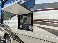 2013 Thor Motor Coach Challenger 37DT, $ 59,500