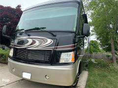 2013 Thor Motor Coach Challenger 37DT, $ 59,500
