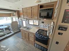 2018 Winnebago Intent 26M, $ 58,999