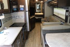 2020 Thor Motor Coach Hurricane 35M, $ 100,900