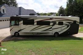 2020 Thor Motor Coach Hurricane 35M, $ 100,900