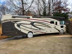 2020 Thor Motor Coach Hurricane 35M, $ 100,900