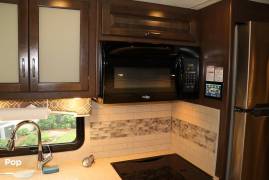 2020 Thor Motor Coach Hurricane 35M, $ 100,900