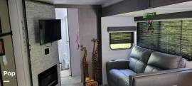 2022 Dutchmen Coleman 3055BS, $ 33,000