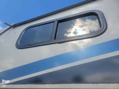 2022 Coachmen Leprechaun 319MB, $ 97,780