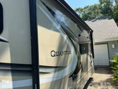 2017 Thor Motor Coach Quantum PD31, $ 55,000