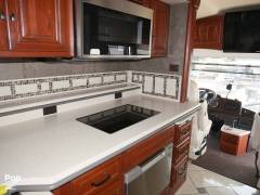 2013 Winnebago Tour 42GD, $ 177,000
