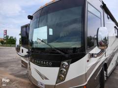 2013 Winnebago Tour 42GD, $ 177,000
