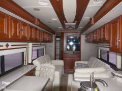 2013 Winnebago Tour 42GD, $ 177,000
