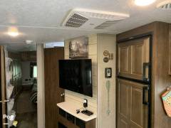 2020 Rockwood Ultra-Lite 2604SW, $ 34,998
