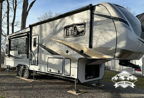 2022 Alliance RV Paradigm 310RL, $ 68,500