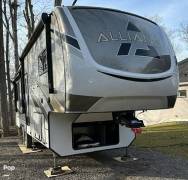 2022 Alliance RV Paradigm 310RL, $ 68,500