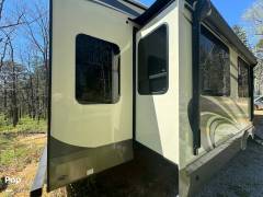 2018 Jayco North Point 377RLBH, $ 47,900