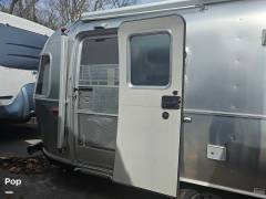 2019 Airstream Globetrotter 27FB, $ 83,000