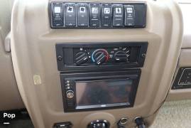 2015 Fleetwood Bounder 34T, $ 67,000