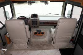 2015 Fleetwood Bounder 34T, $ 67,000