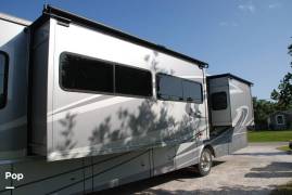2017 Winnebago Sunova 36Z, $ 81,900