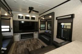 2022 Redwood RV Redwood 4150RD, $ 106,900