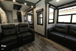 2022 Redwood RV Redwood 4150RD, $ 106,900