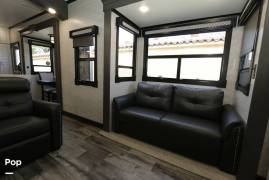 2022 Redwood RV Redwood 4150RD, $ 106,900