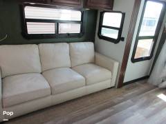 2013 CrossRoads Redwood 40KB, $ 50,000