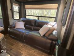 2016 Keystone Carbon 347, $ 39,900