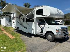2017 Thor Motor Coach Chateau 31W, $ 54,900