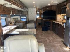 2017 Thor Motor Coach Venetian G36, $ 124,000