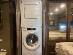 2017 Thor Motor Coach Venetian G36, $ 124,000