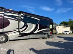 2017 Thor Motor Coach Venetian G36, $ 124,000