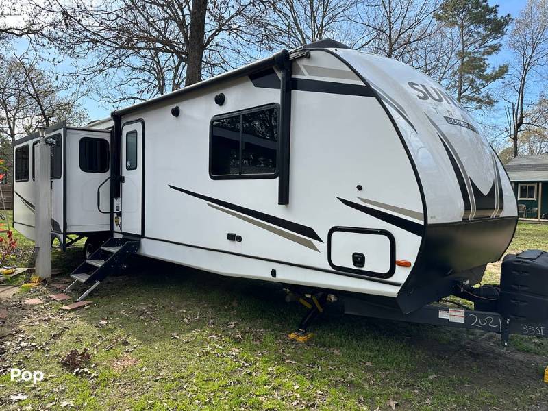 2022 CrossRoads Sunset Trail 330SI, $ 44,450