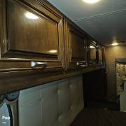 2017 Thor Motor Coach Challenger 37YT, $ 75,995