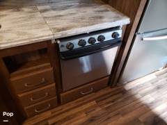 2015 Keystone Alpine 3536 RE, $ 37,500