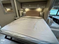 2021 Thor Motor Coach Delano 24FB, $ 130,000