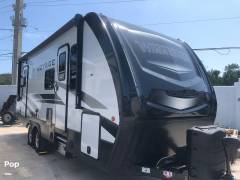 2022 Winnebago Voyage 2427RB, $ 31,400