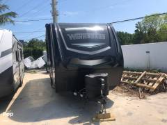 2022 Winnebago Voyage 2427RB, $ 31,400