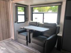 2022 Winnebago Voyage 2427RB, $ 31,400