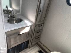 2022 Winnebago Voyage 2427RB, $ 31,400