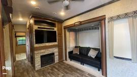 2016 Keystone Montana 3820FK, $ 42,500