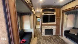 2016 Keystone Montana 3820FK, $ 42,500