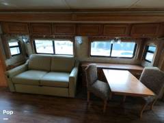 2010 Winnebago Journey 40L, $ 89,995