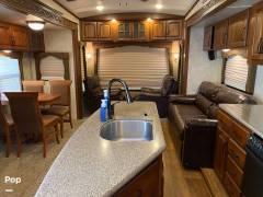 2015 Keystone Montana 3725RL, $ 29,500