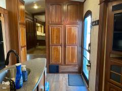 2015 Keystone Montana 3725RL, $ 29,500