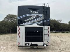 2022 Thor Motor Coach Aria 4000, $ 265,000